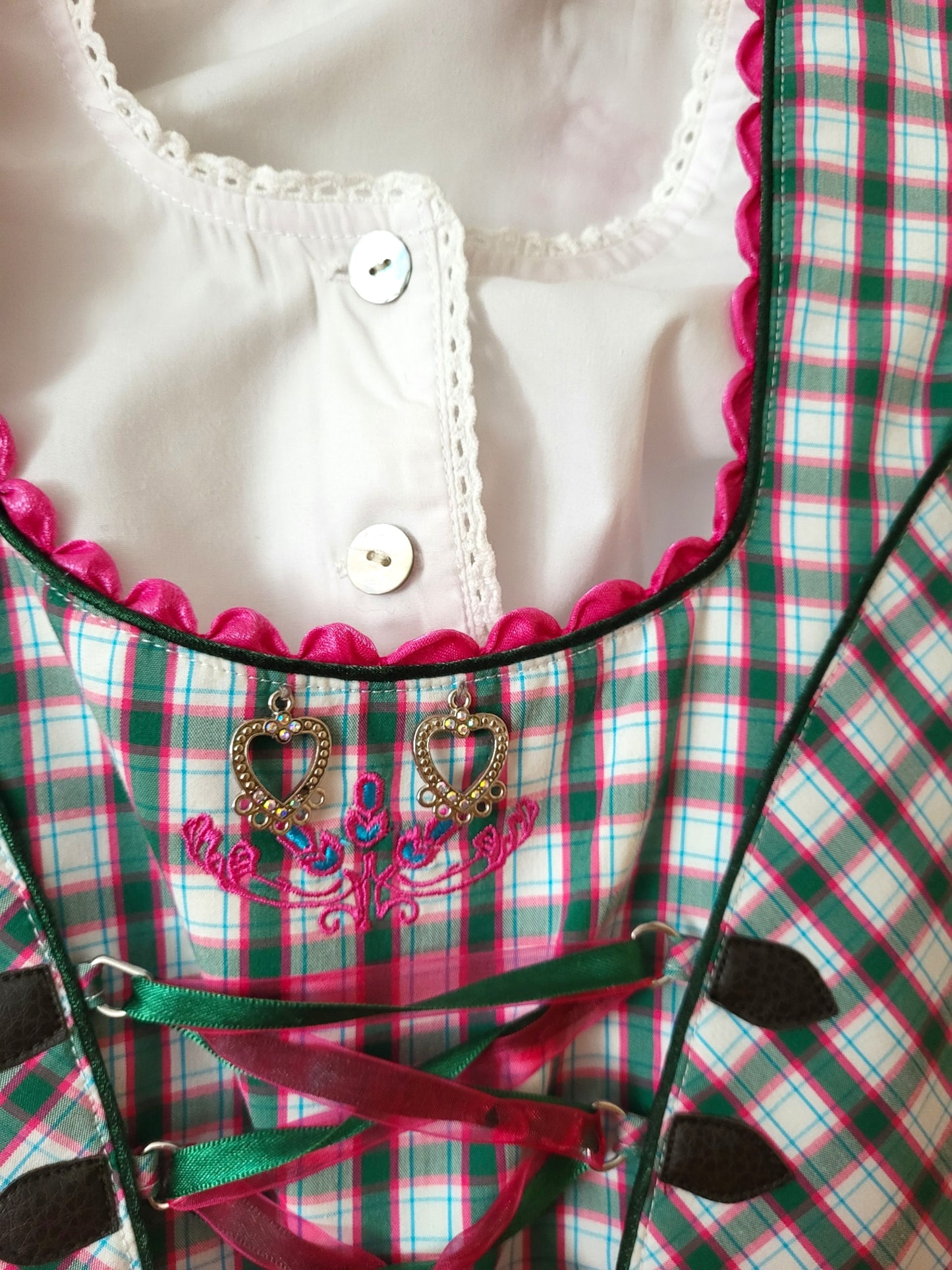Dirndl mit Bluse Gr. 128