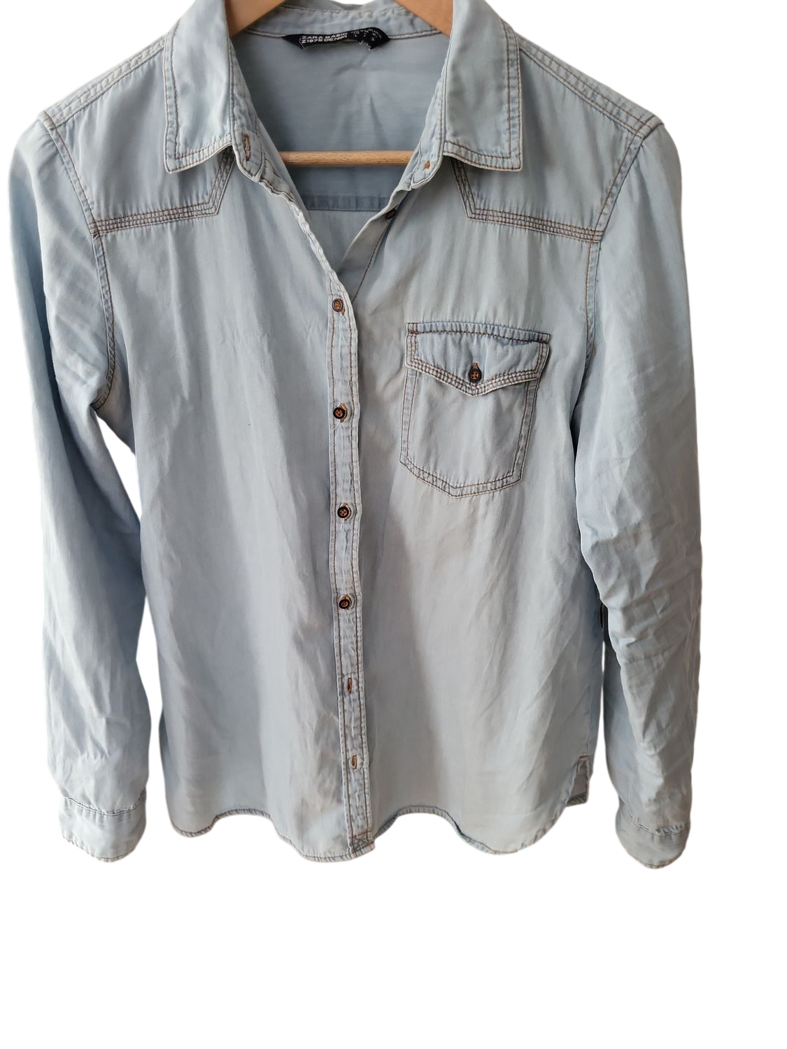 Zara Basic Denim Hemd mit Tukan-Stickerei - Größe L