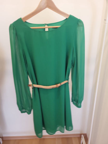 Atmosphere Grünes Chiffon-Kleid mit Gürtel - Größe 38