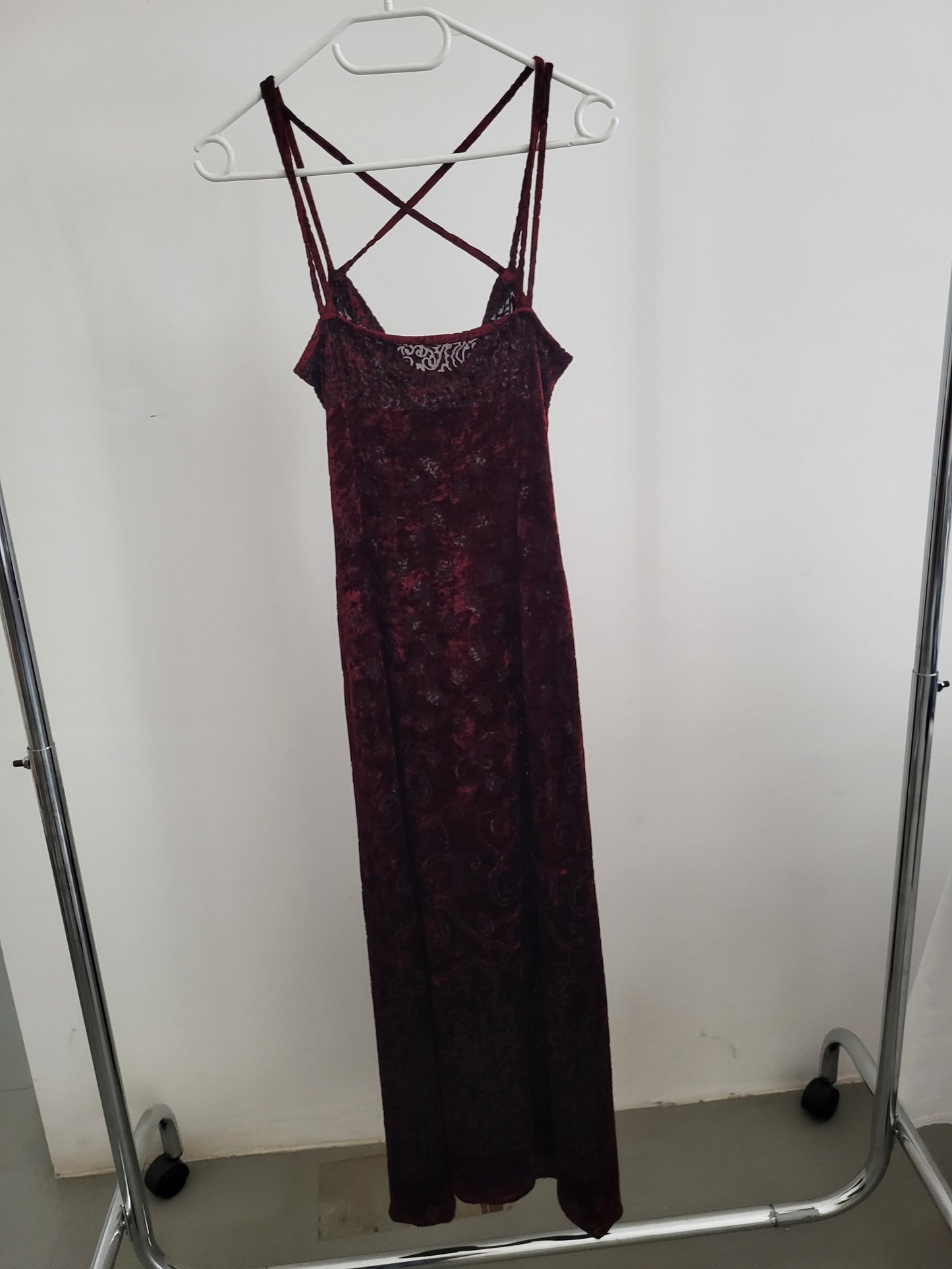 Samtkleid Gr. 36
